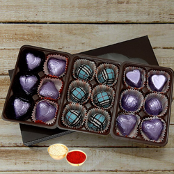 Mouthwatering Pack of 18pcs Assorted Homemade Choc...