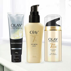 Glowing Faces with Olay Anti-Ageing Gift Hamper...