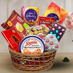 Delicious Chocolate Assortment Hamper Basket...