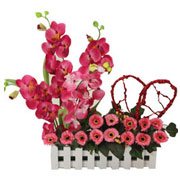 Blooming Matching Flowers with a Red Heart and Orchids with Sweet Love Blooming Matching Flowers with a Red Heart and Orchids with Sweet Love