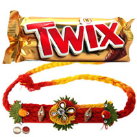 Captivating Single Rakhi With Twix Captivating Single Rakhi With Twix