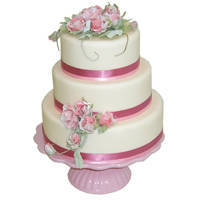 Graceful Three-Tier Wedding Cake Graceful Three-Tier Wedding Cake