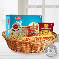 Shining Profusion Diwali Hamper Shining Profusion Diwali Hamper