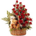 Smart-Looking Red Roses Arrangement with Twin Teddy Smart-Looking Red Roses Arrangement with Twin Teddy