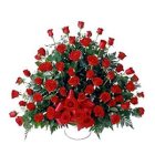 100 Enchanting Red Dutch Roses Arrangement 100 Enchanting Red Dutch Roses Arrangement