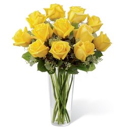 Magical Assemble of Yellow Roses in a Glass Vase Magical Assemble of Yellow Roses in a Glass Vase