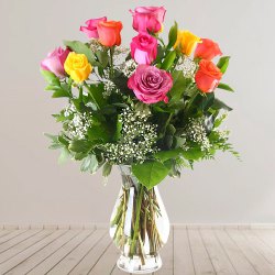 Stunning Selection of Mixed Roses in a Glass Vase Stunning Selection of Mixed Roses in a Glass Vase
