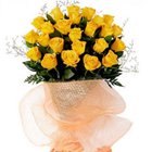 Charming Best and Perfect Yellow Roses Bouquet Charming Best and Perfect Yellow Roses Bouquet