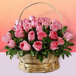 Delicate Pink Roses Arrangement Delicate Pink Roses Arrangement