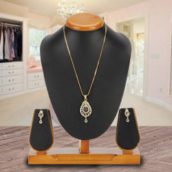 Celeste pendent set Celeste pendent set