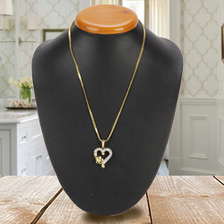 Fascinating Heart Shaped Pendant Fascinating Heart Shaped Pendant