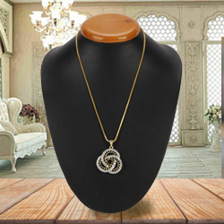 Emotion-Revered Chiaroscuro Diamond Pendant with Chain Emotion-Revered Chiaroscuro Diamond Pendant with Chain