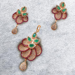 Mind Blowing Diamond Pattern Earring N Pendant Set Mind Blowing Diamond Pattern Earring N Pendant Set