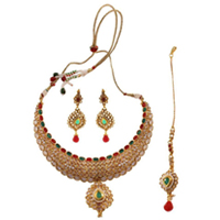 Smashing Earring Necklace N Mangteeka Set Smashing Earring Necklace N Mangteeka Set