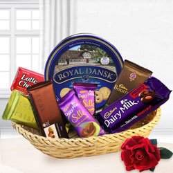 Graceful Festive Carnival Chocolate Hamper Graceful Festive Carnival Chocolate Hamper
