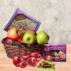 Smart Enthusiast Favorite Gift Basket of Assortments Smart Enthusiast Favorite Gift Basket of Assortments