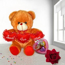 Lovely Tri Heart Bear with one velvet Rose Lovely Tri Heart Bear with one velvet Rose