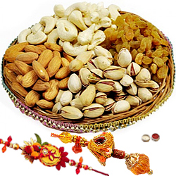 Fashionable Bhaiya Bhabhi Rakhi Along With Mix Dry Fruits Fashionable Bhaiya Bhabhi Rakhi Along With Mix Dry Fruits
