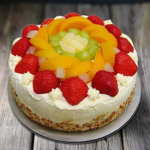 Round Mix Fruit Cake, Packaging Type: Box, Weight: 1.5kg