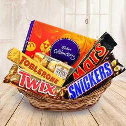 Crunchy mixed chocolates gift delight...