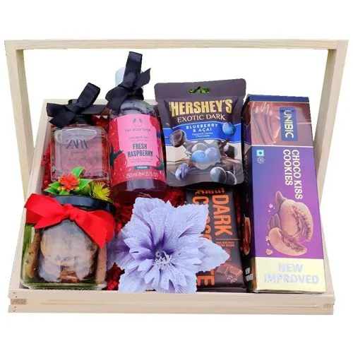 Personalised Corporate Hampers & Branded Gifts