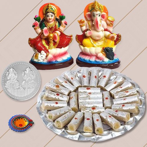 Ganesh Lakshmi with Kaju Pista Rolls from Haldiram Ganesh Lakshmi with Kaju Pista Rolls from Haldiram